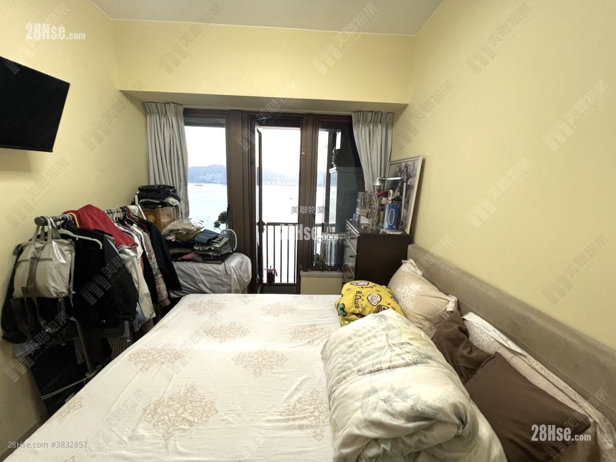 Lp10 Sell 3 Bedrooms , 2 Bathrooms 857 ft²