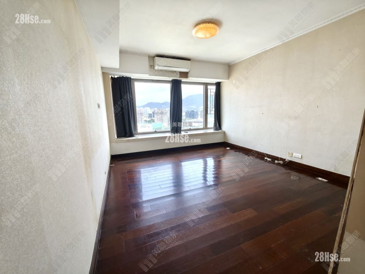 Celestial Heights Sell 5+ Bedrooms 1,975 ft²