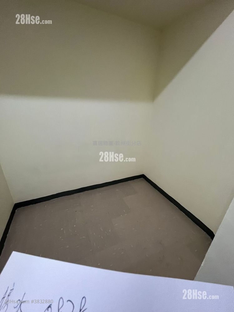 Wai Bun Building Sell 3 Bedrooms , 3 Bathrooms 378 ft²