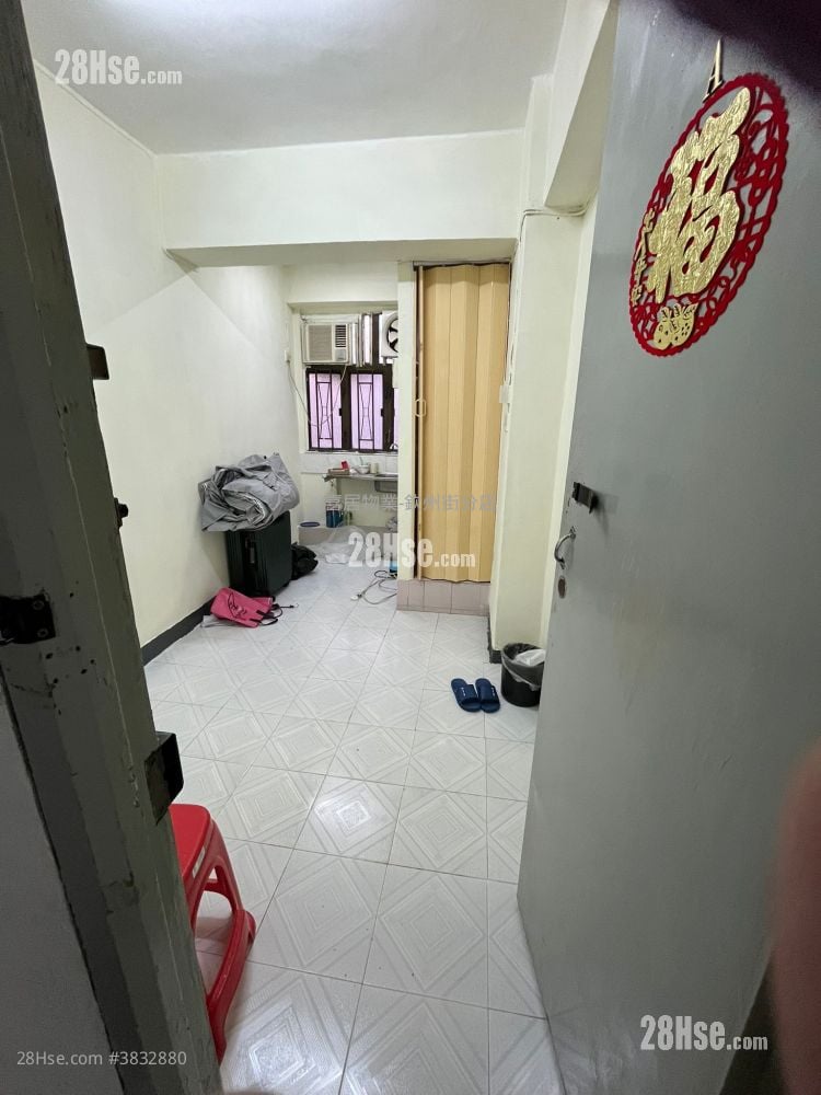 Wai Bun Building Sell 3 Bedrooms , 3 Bathrooms 378 ft²