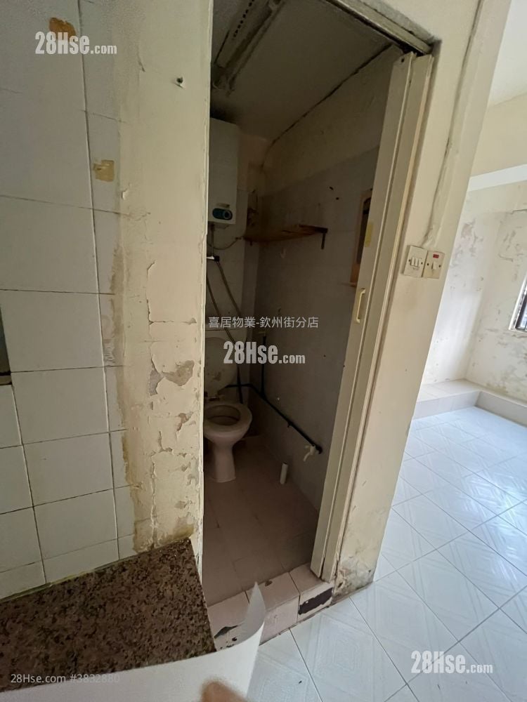 Wai Bun Building Sell 3 Bedrooms , 3 Bathrooms 378 ft²
