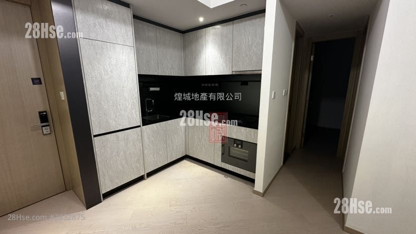 One Victoria Rental 2 Bedrooms , 1 Bathroom 460 ft²
