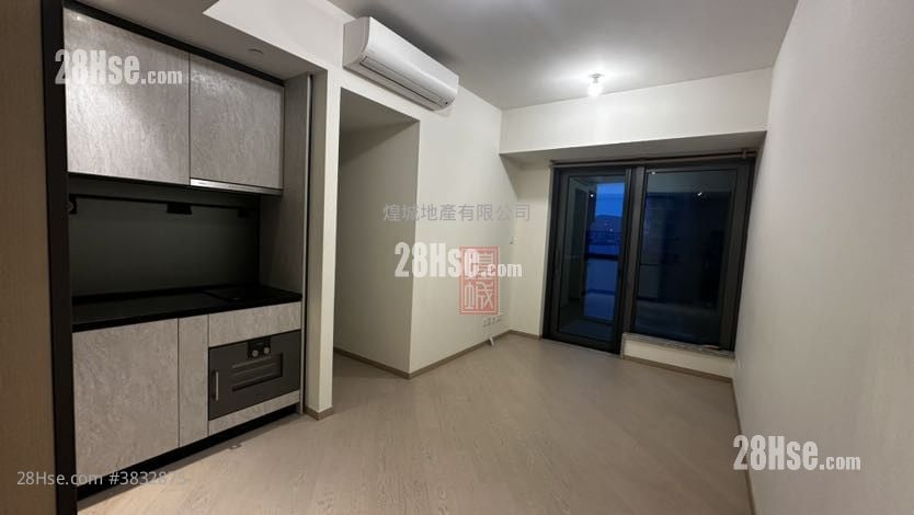 One Victoria Rental 2 Bedrooms , 1 Bathroom 460 ft²