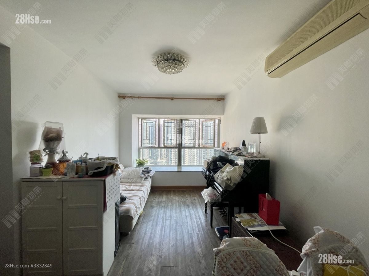 Park Central Sell 3 Bedrooms 668 ft²