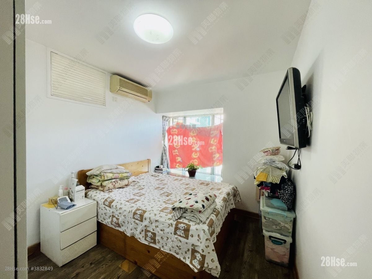 Park Central Sell 3 Bedrooms 668 ft²