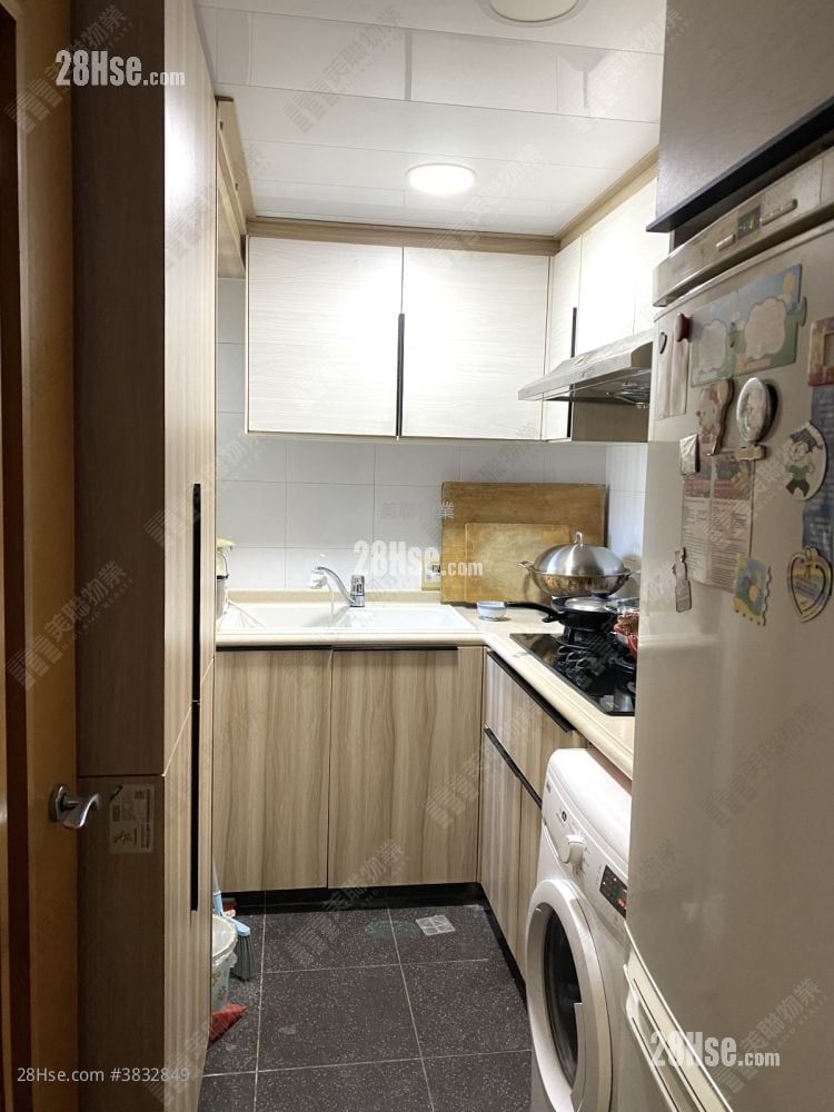 Park Central Sell 3 Bedrooms 668 ft²