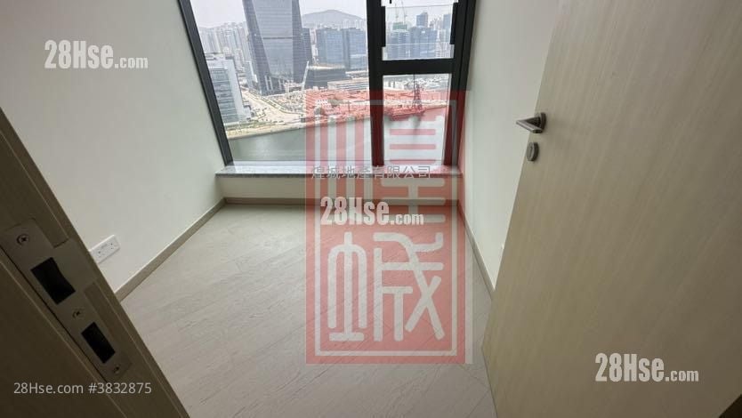 One Victoria Rental 2 Bedrooms , 1 Bathroom 460 ft²