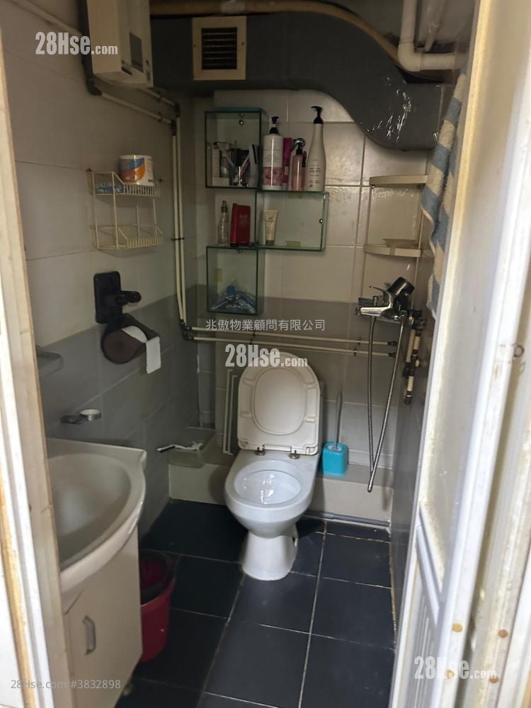 Tai Nan Street Rental