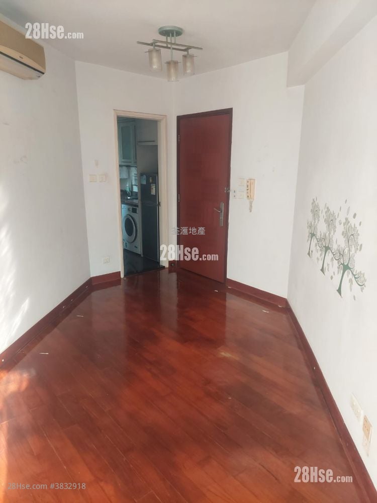 Summit Terrace Sell 2 Bedrooms , 1 Bathroom 424 ft²