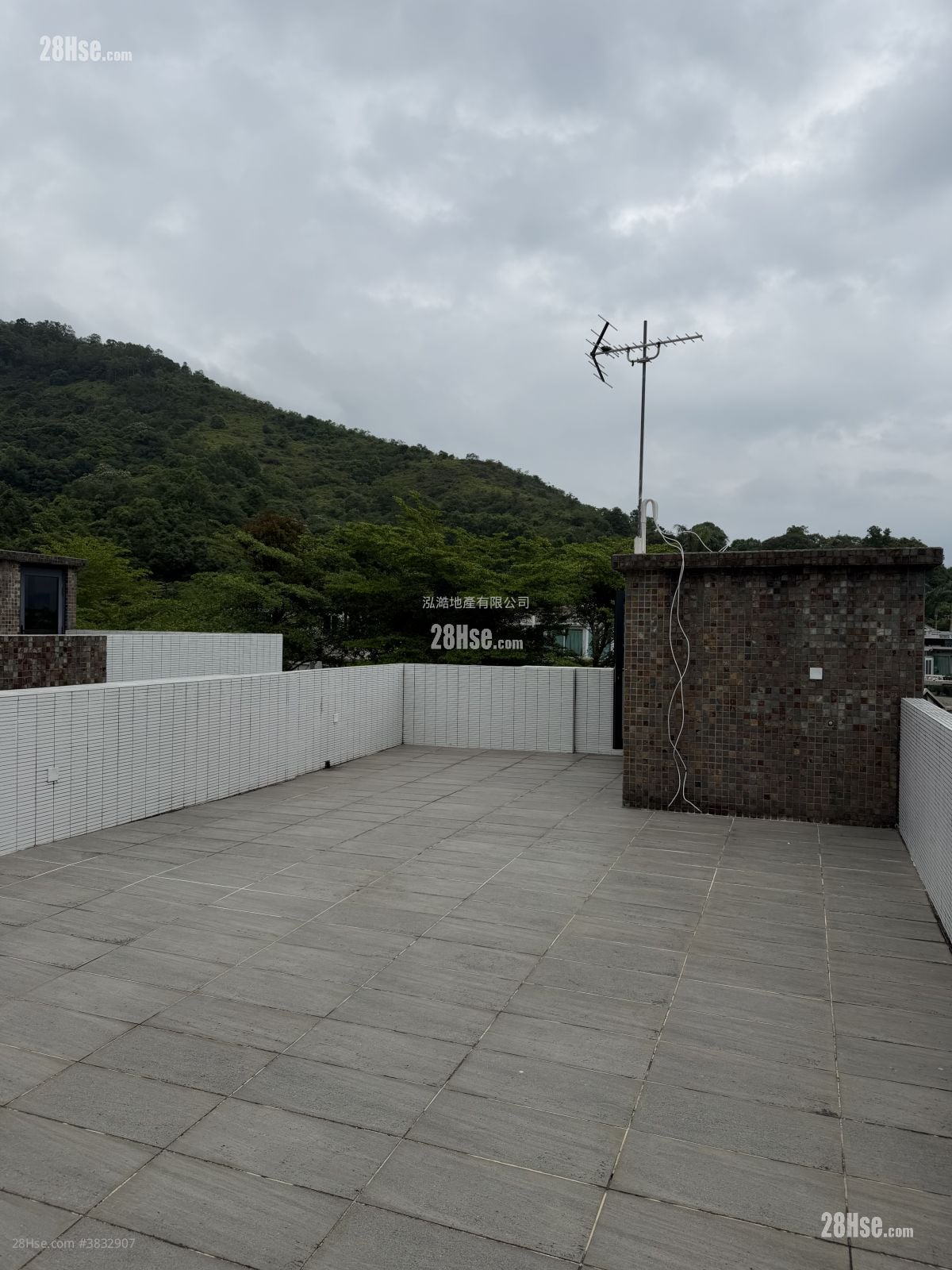 Village Sell 3 Bedrooms , 2 Bathrooms 700 ft²