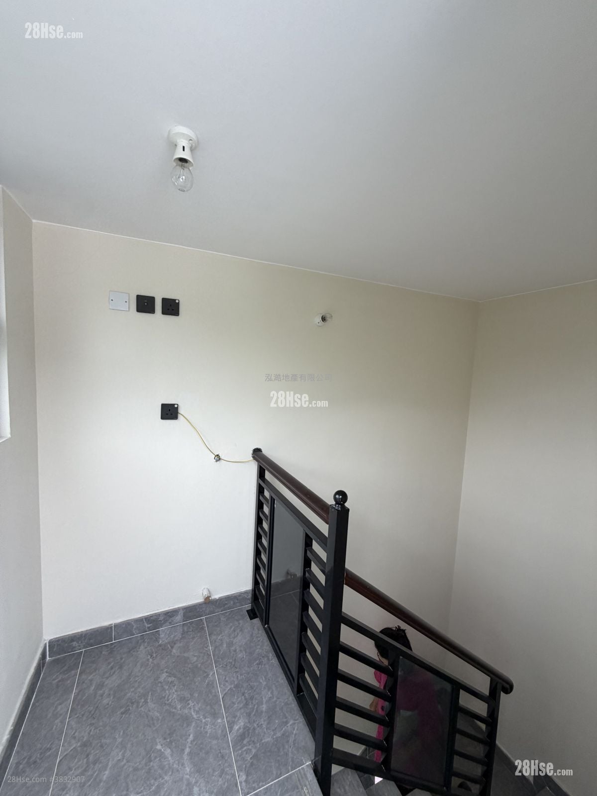 Village Sell 3 Bedrooms , 2 Bathrooms 700 ft²