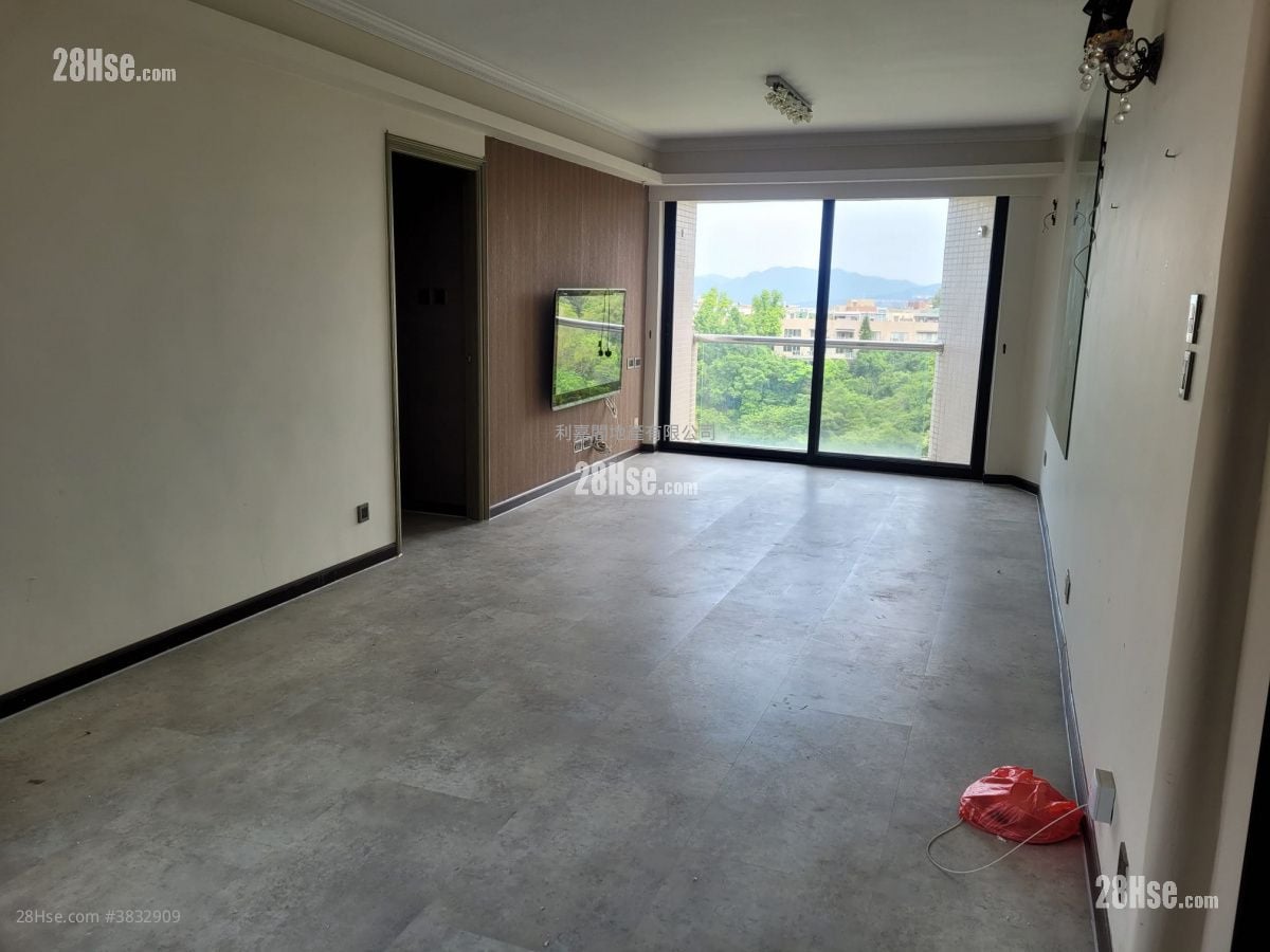 Richwood Park Sell 4 Bedrooms , 2 Bathrooms 1,109 ft²