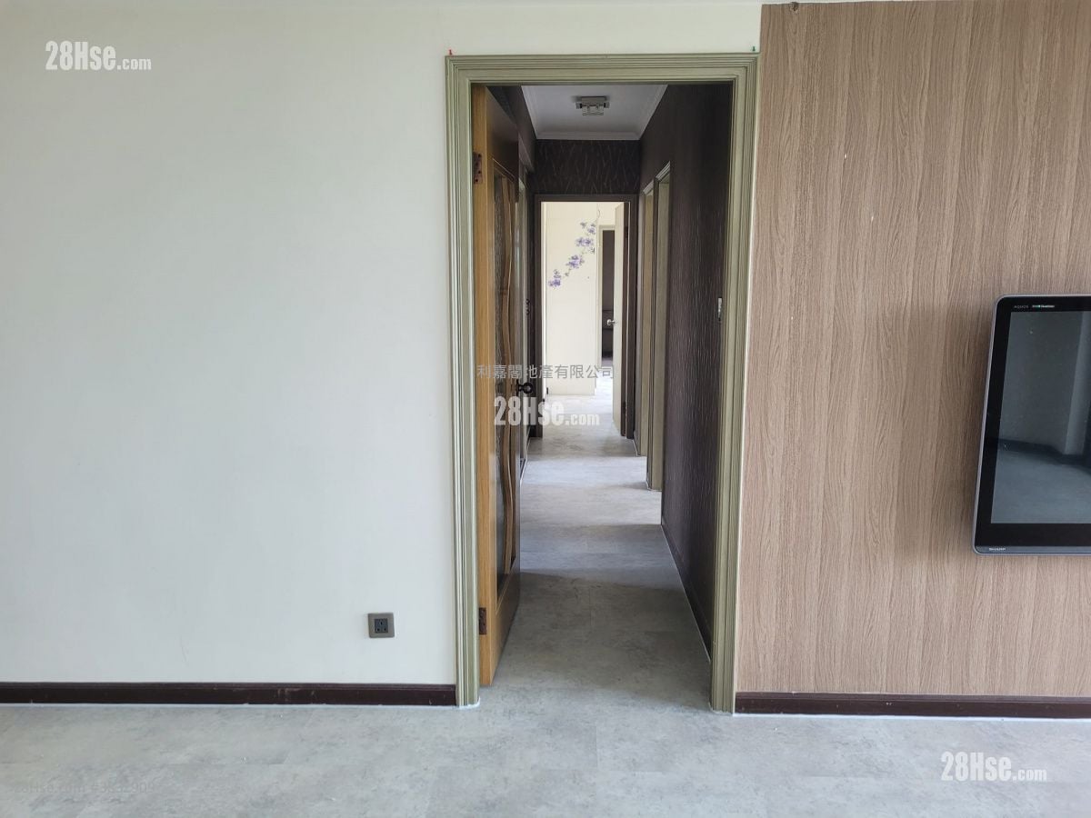 Richwood Park Sell 4 Bedrooms , 2 Bathrooms 1,109 ft²