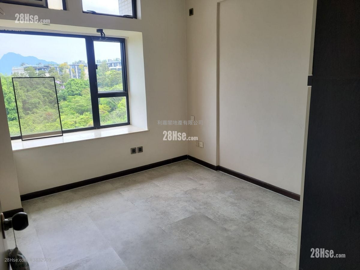Richwood Park Sell 4 Bedrooms , 2 Bathrooms 1,109 ft²
