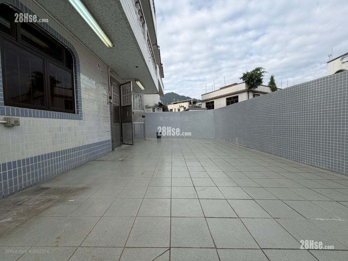 Village Sell 3 Bedrooms , 1 Bathroom 700 ft²