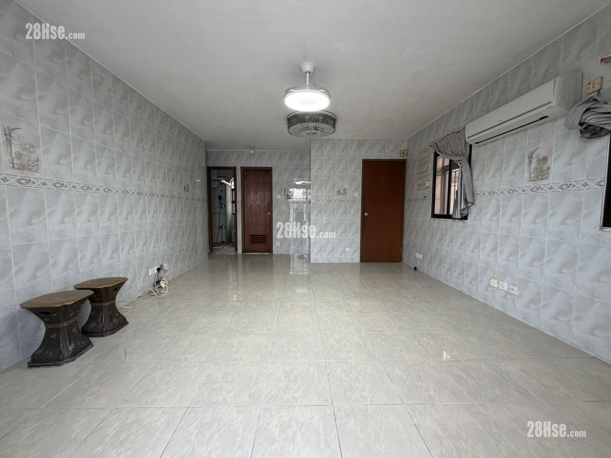 Village Sell 3 Bedrooms , 1 Bathroom 700 ft²