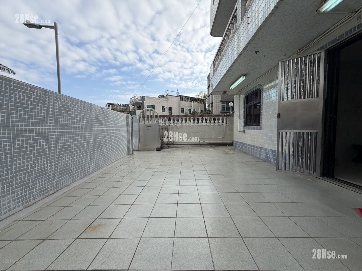 Village Sell 3 Bedrooms , 1 Bathroom 700 ft²