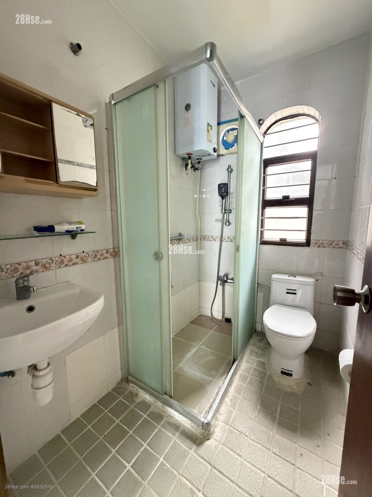Village Sell 3 Bedrooms , 1 Bathroom 700 ft²