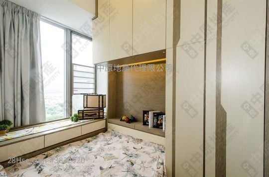 The Reach Sell 3 Bedrooms 825 ft²