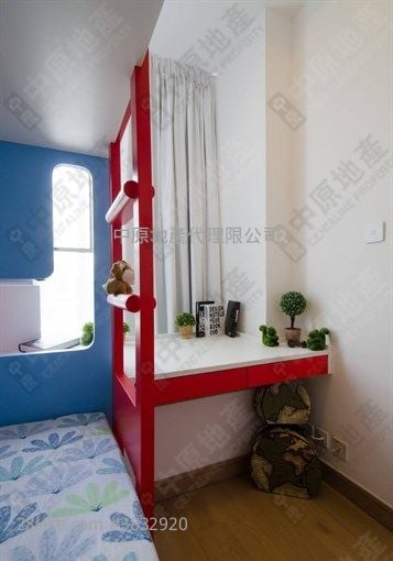 The Reach Sell 3 Bedrooms 825 ft²