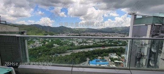 The Reach Sell 3 Bedrooms 825 ft²