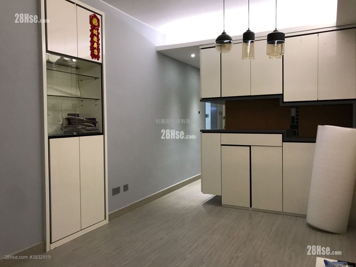 Verbena Heights Sell 2 Bedrooms 495 ft²