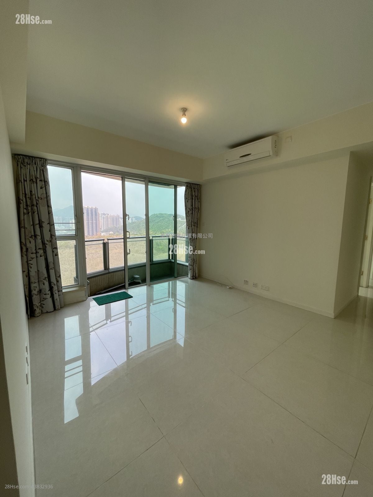 Hemera Rental 4 Bedrooms , 3 Bathrooms 943 ft²