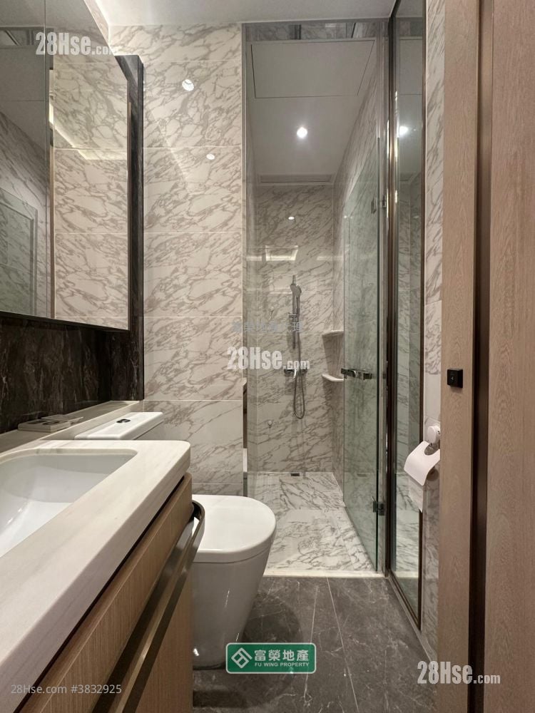 One Soho Sell 2 Bedrooms , 1 Bathroom 374 ft²