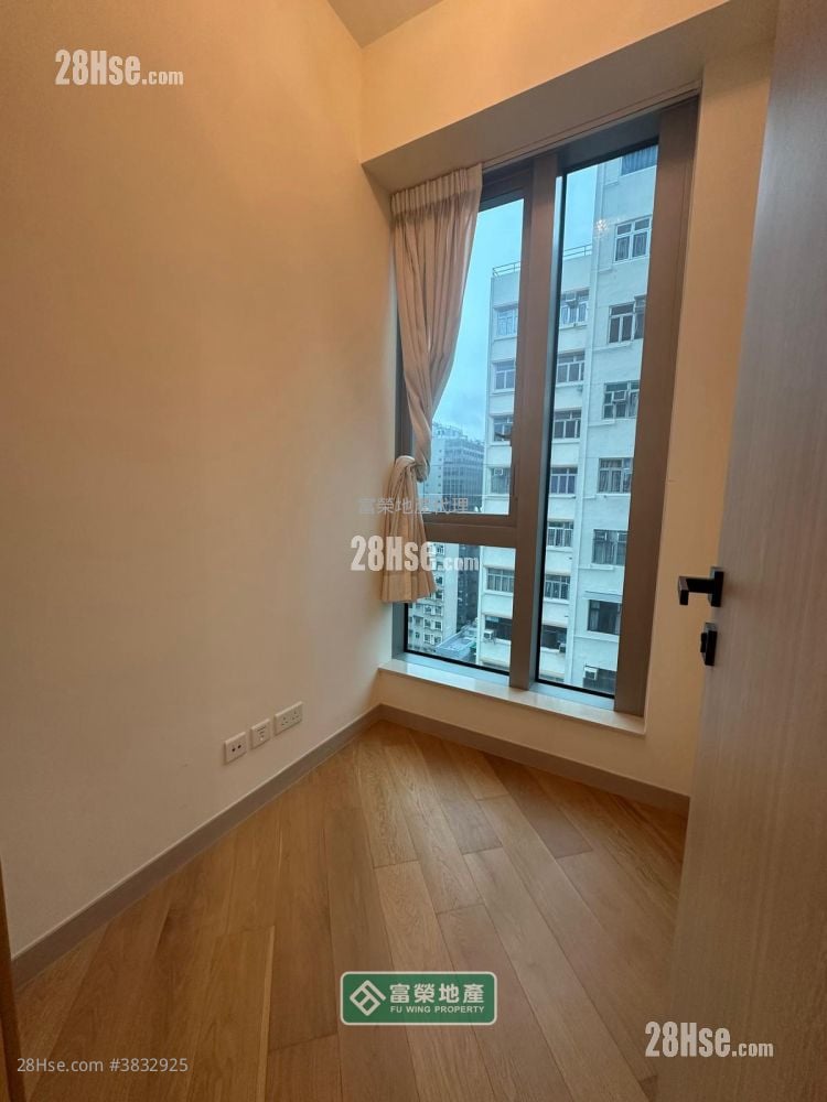 One Soho Sell 2 Bedrooms , 1 Bathroom 374 ft²