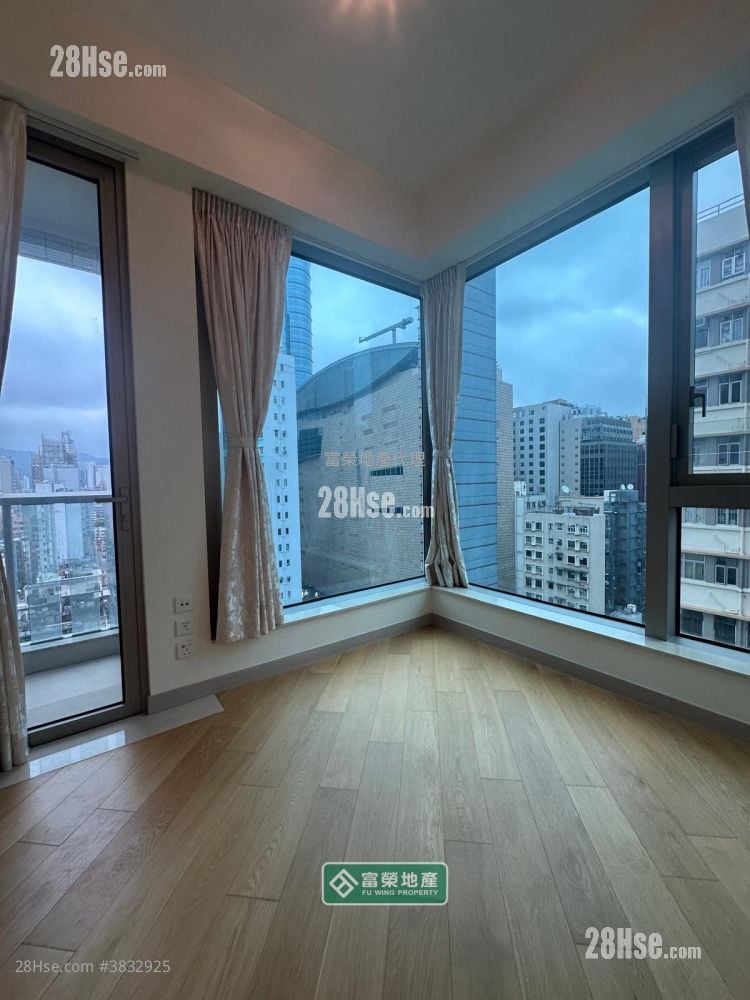 One Soho Sell 2 Bedrooms , 1 Bathroom 374 ft²