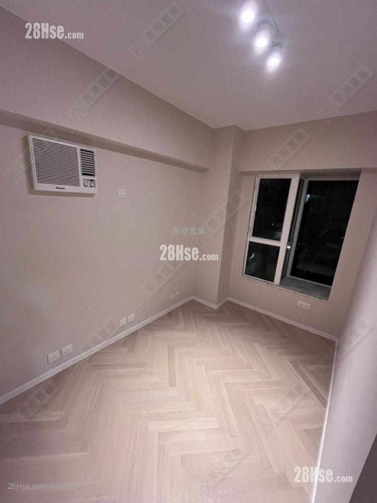 Pacific Palisades Rental 3 Bedrooms , 2 Bathrooms 751 ft²