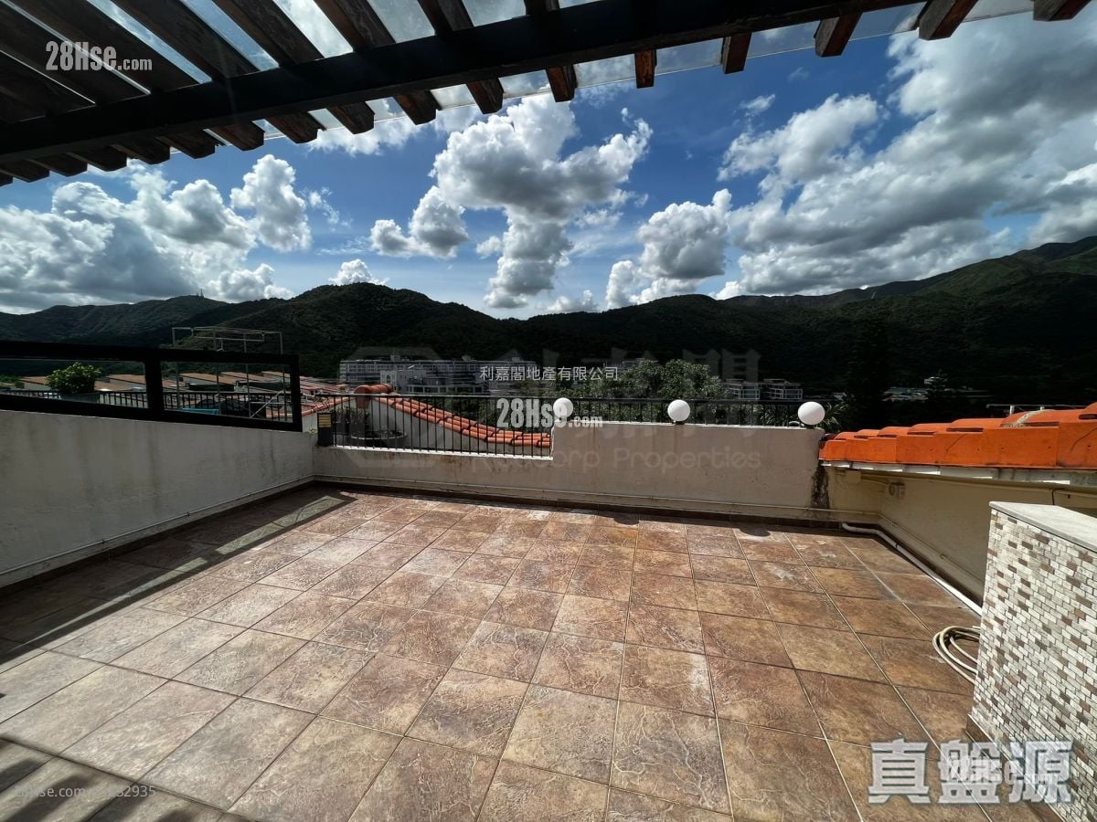 Forest Hill Sell 3 Bedrooms , 2 Bathrooms 1,551 ft²