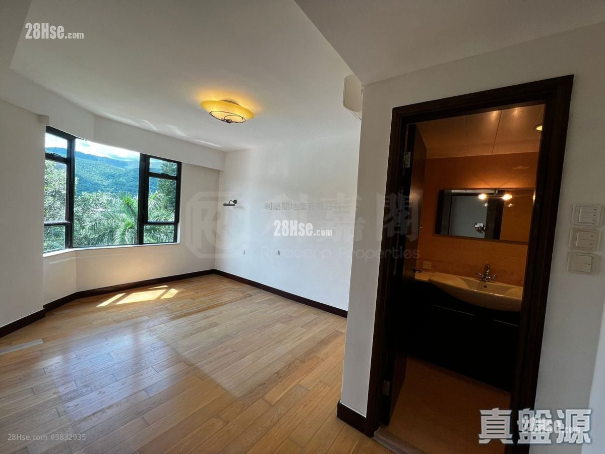 Forest Hill Sell 3 Bedrooms , 2 Bathrooms 1,551 ft²