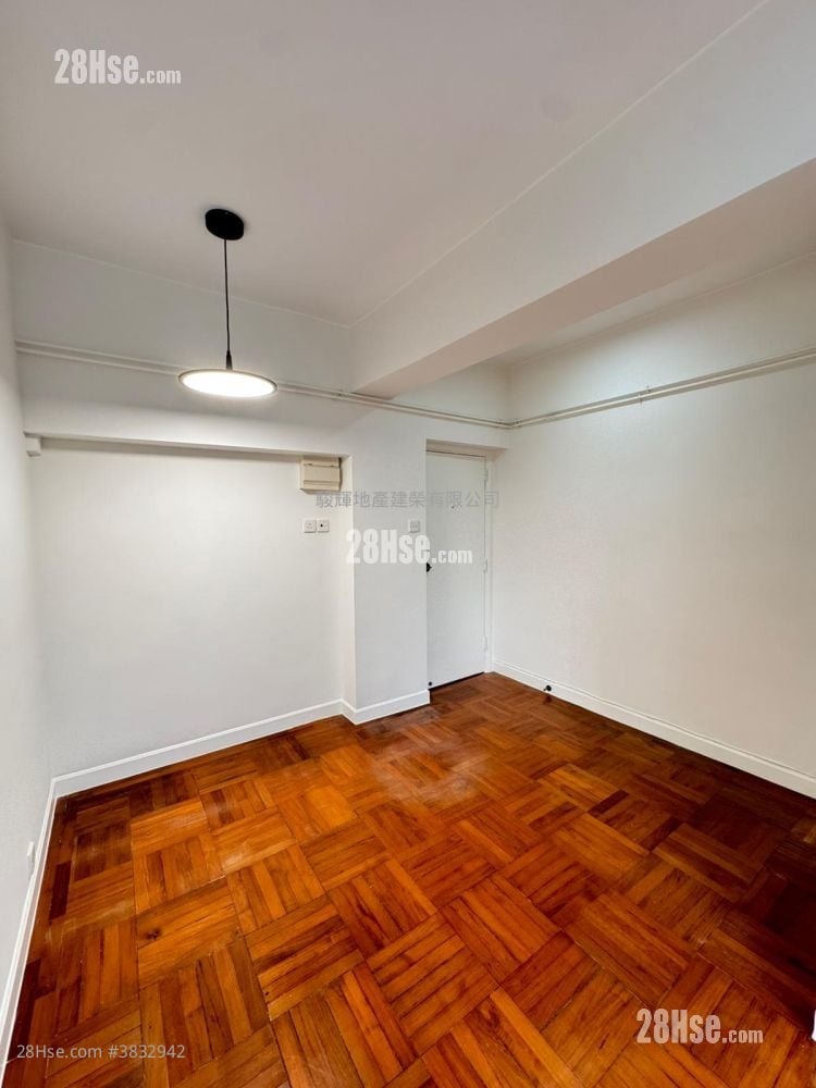 New Knutsford House Rental 2 Bedrooms , 1 Bathroom 465 ft²