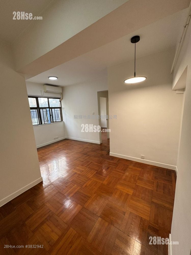 New Knutsford House Rental 2 Bedrooms , 1 Bathroom 465 ft²