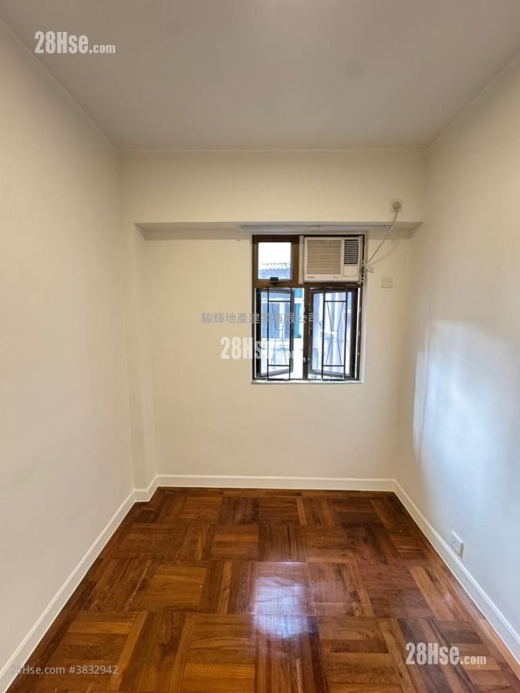 New Knutsford House Rental 2 Bedrooms , 1 Bathroom 465 ft²