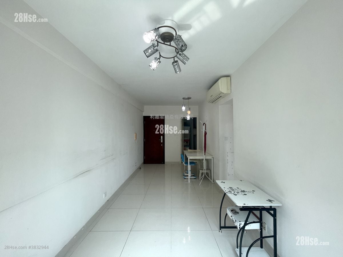 Tseung Kwan O Plaza Sell 3 Bedrooms 538 ft²