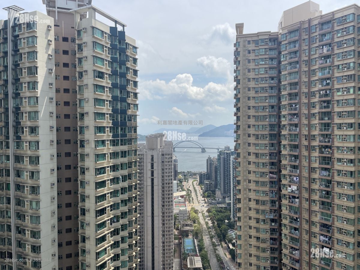 Tseung Kwan O Plaza Sell 3 Bedrooms 538 ft²
