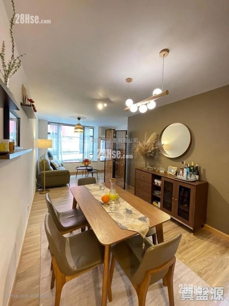 Hollywood Terrace Sell 2 Bedrooms , 1 Bathroom 615 ft²