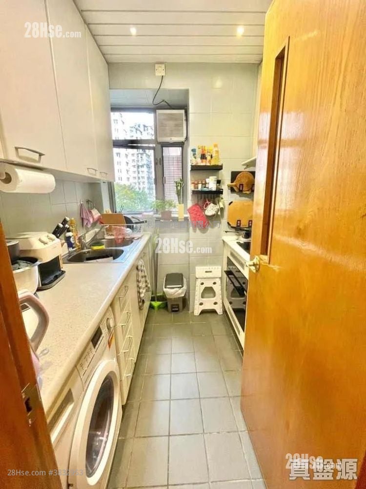 Hollywood Terrace Sell 2 Bedrooms , 1 Bathroom 615 ft²