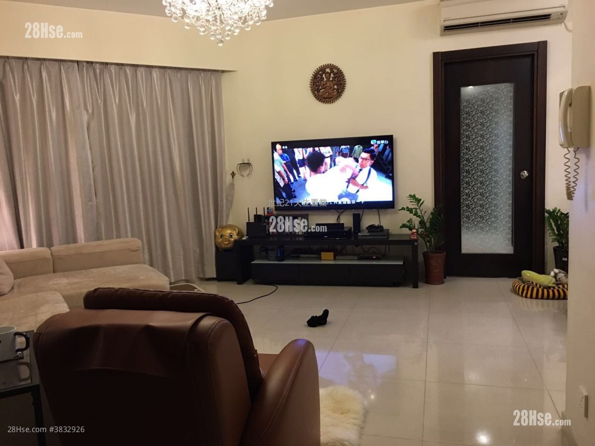 Verdant Villa Sell 3 Bedrooms , 2 Bathrooms 825 ft²