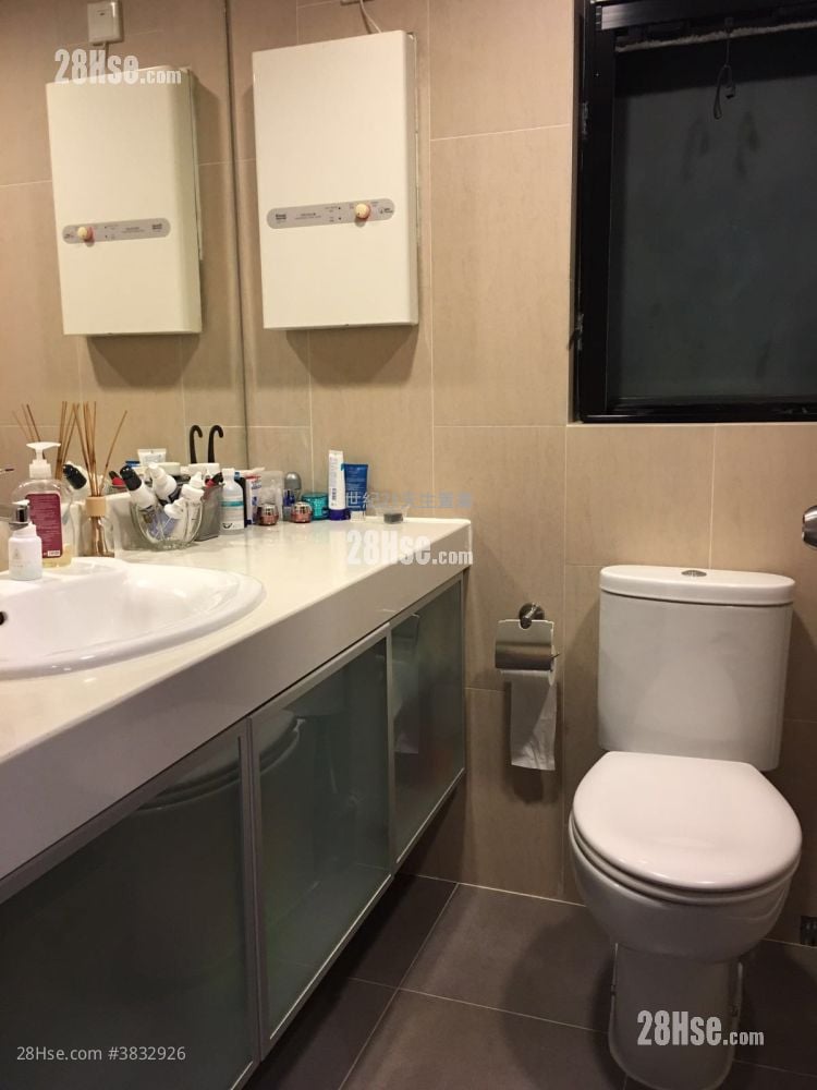Verdant Villa Sell 3 Bedrooms , 2 Bathrooms 825 ft²
