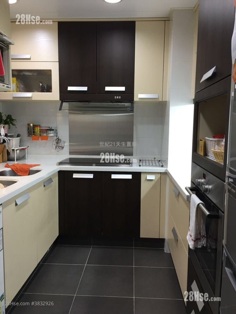 Verdant Villa Sell 3 Bedrooms , 2 Bathrooms 825 ft²