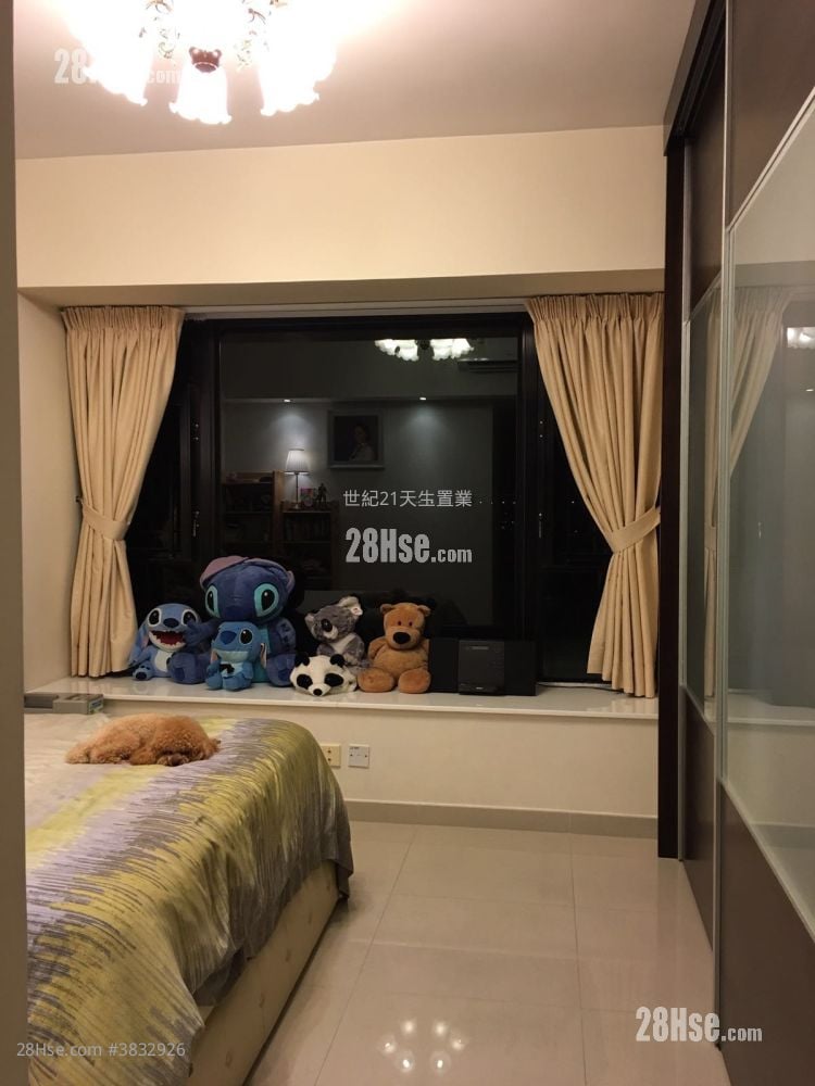Verdant Villa Sell 3 Bedrooms , 2 Bathrooms 825 ft²