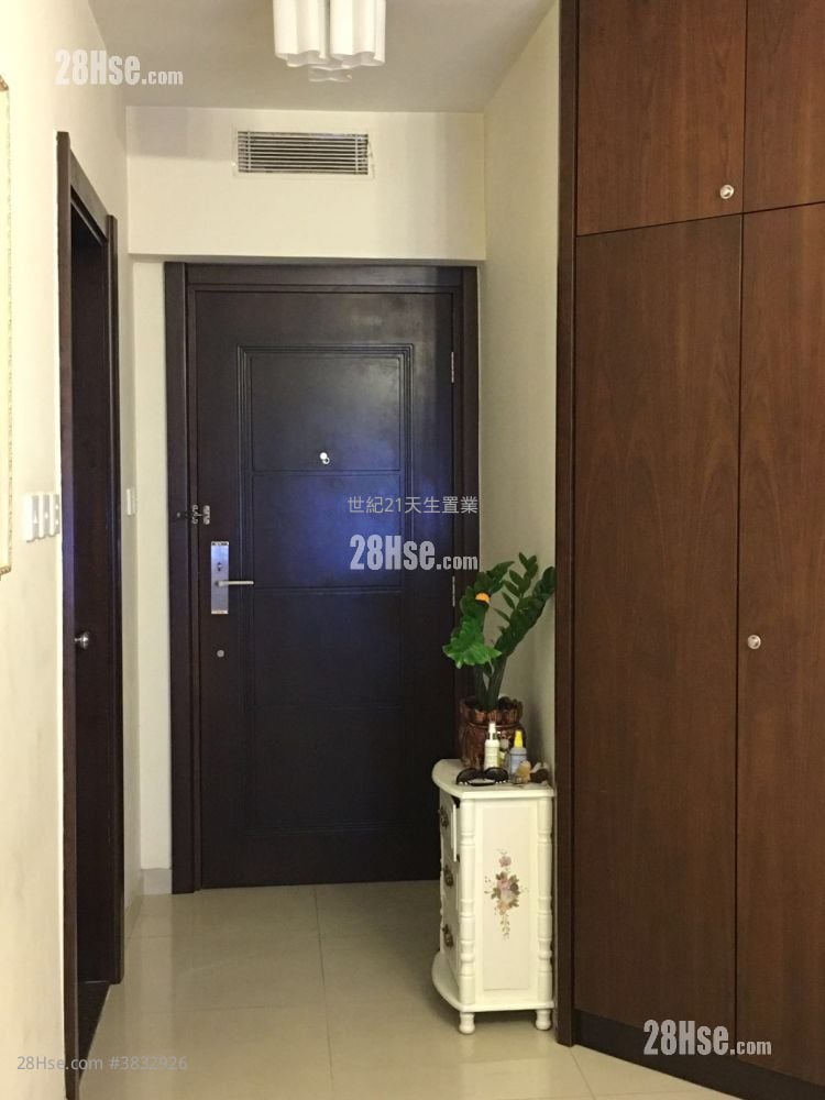Verdant Villa Sell 3 Bedrooms , 2 Bathrooms 825 ft²