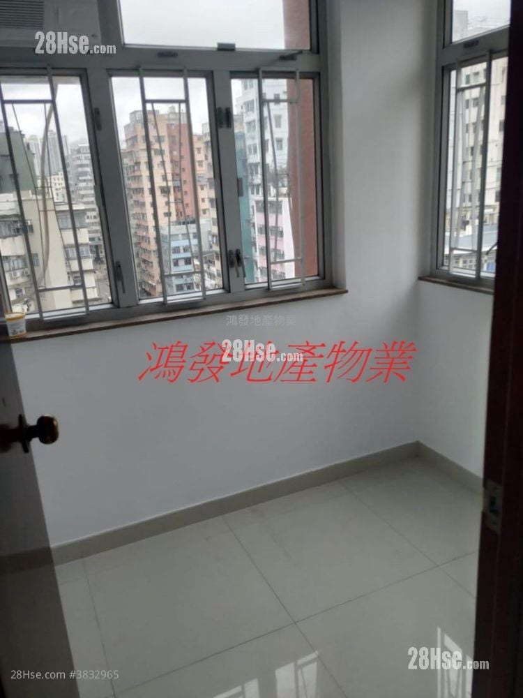 Godfrey Centre Sell 2 Bedrooms , 1 Bathroom 257 ft²