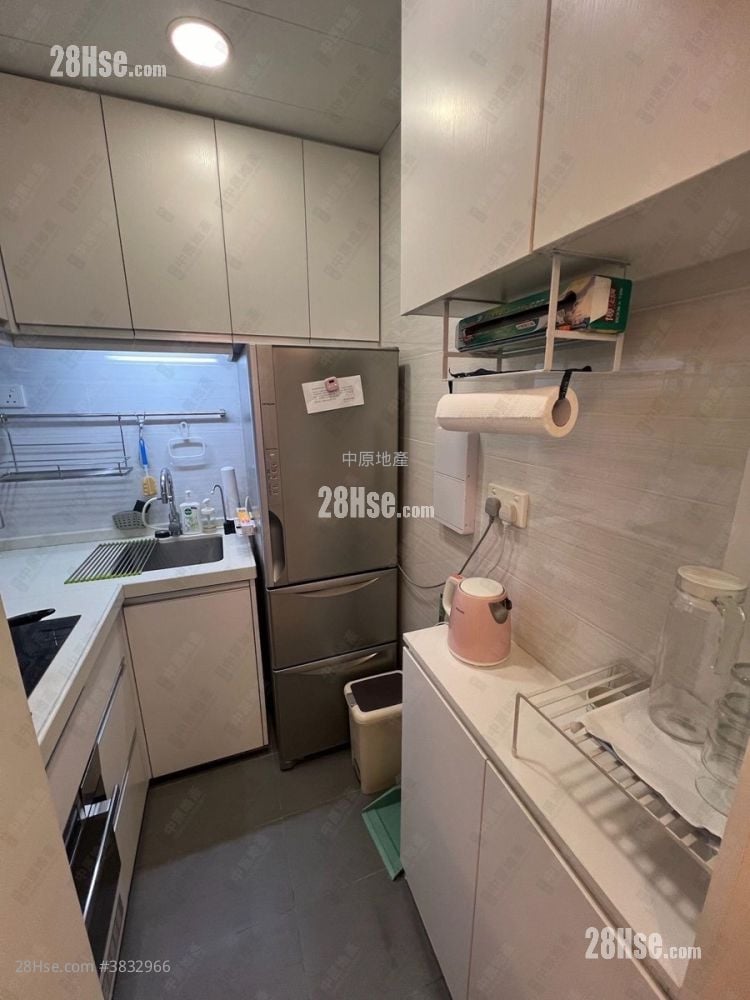 Hong Lok Square Sell 2 Bedrooms 374 ft²