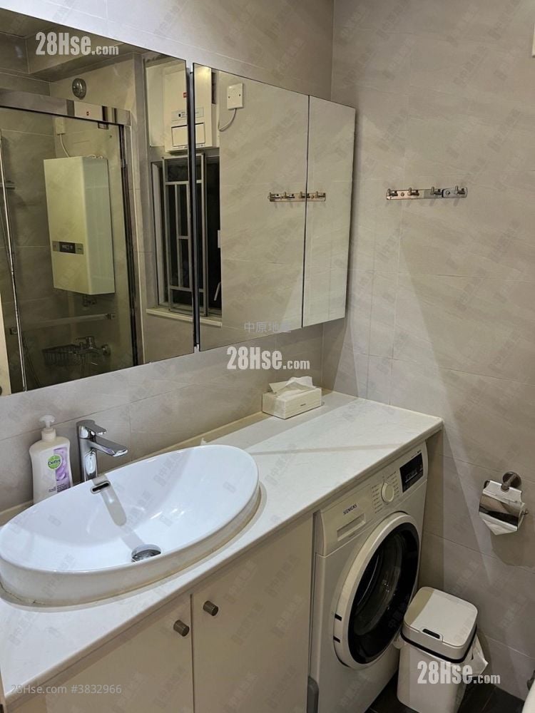 Hong Lok Square Sell 2 Bedrooms 374 ft²