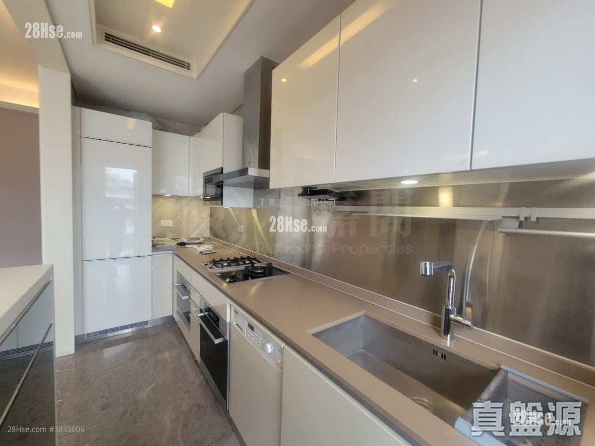 Grand Austin Sell 2 Bedrooms , 2 Bathrooms 874 ft²