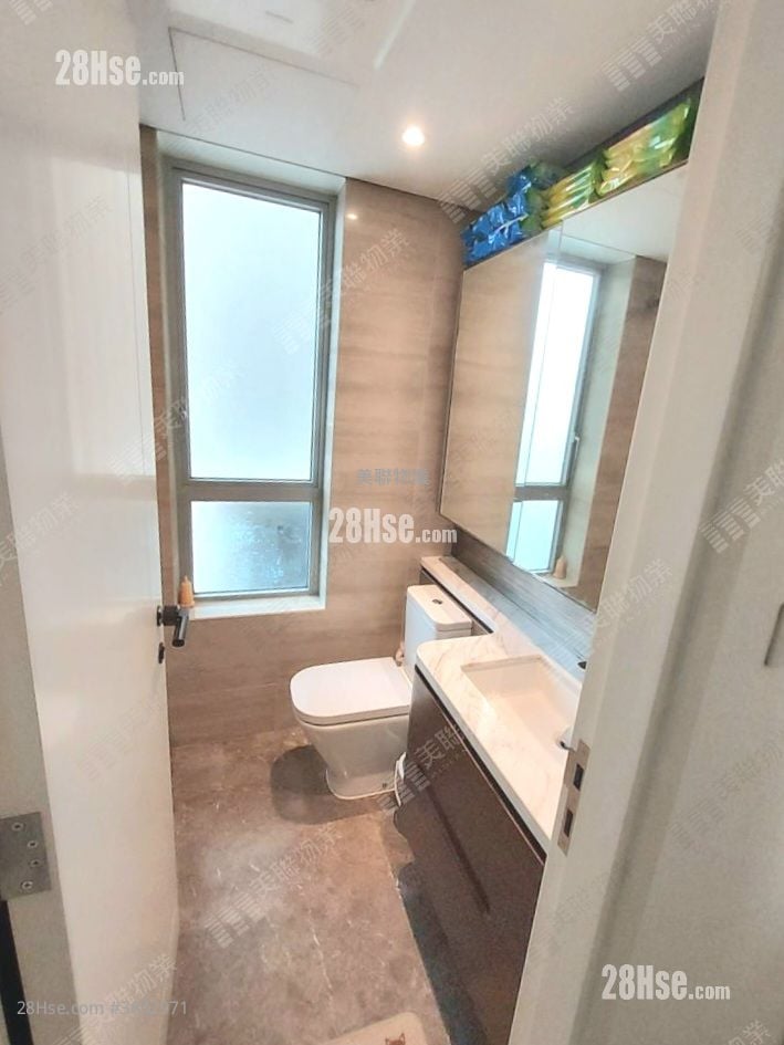Savannah Sell 3 Bedrooms , 2 Bathrooms 672 ft²